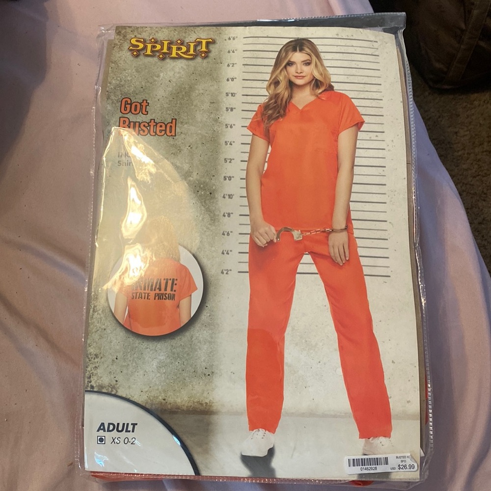 Halloween Costume - inmate jail orange jumpsuit